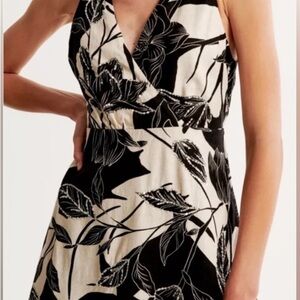Abercrombie & Fitch Black and White Halter Sundress new with tag